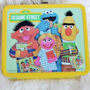 Vintage 1979 Sesame Street Lunchbox / Lunch box